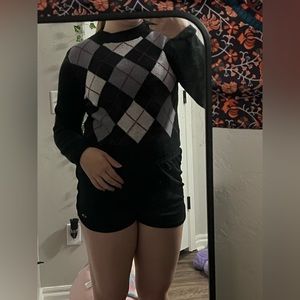 Cropped long sleeve plaid sweater